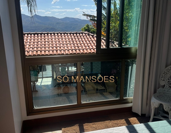 CASA COM EXCELENTE LOCALIZAÇÃO E VISTA MAGNÍFICA DISPONÍVEL PARA VENDA E LOCAÇÃO NO CONDOMÍNIO QUINTAS DO SOL.