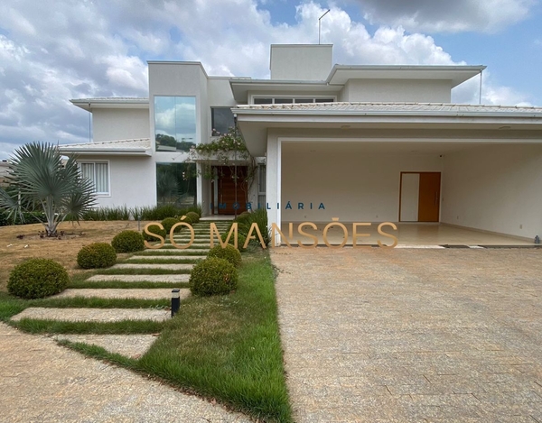 LINDA CASA COM 5 QUARTOS E VISTA À VENDA EM LAGOA SANTA.