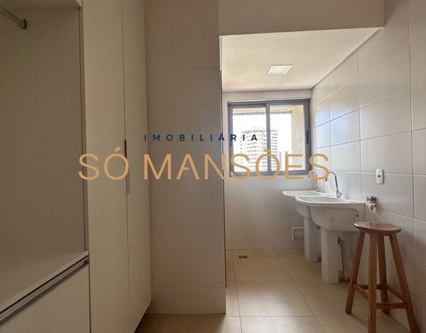 EXCELENTE APARTAMENTO COM 163M² DISPONÍVEL PARA VENDA NO BAIRRO VALE DO SERENO. 