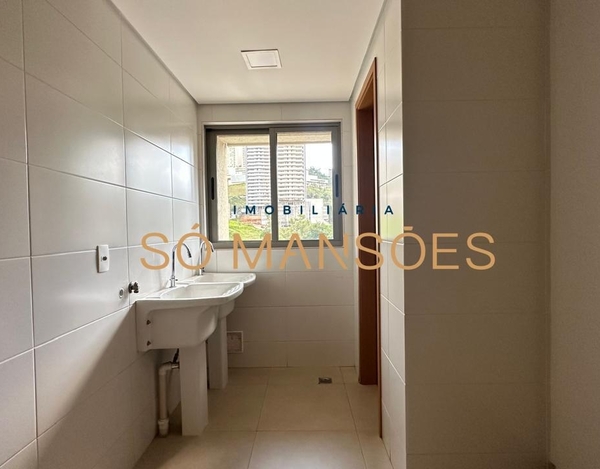 EXCELENTE APARTAMENTO COM 163M² DISPONÍVEL PARA VENDA NO BAIRRO VALE DO SERENO. 