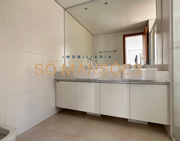 EXCELENTE APARTAMENTO COM 163M² DISPONÍVEL PARA VENDA NO BAIRRO VALE DO SERENO. 