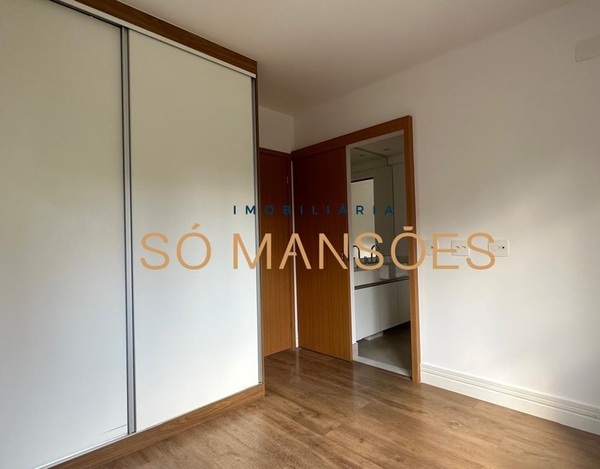 EXCELENTE APARTAMENTO COM 163M² DISPONÍVEL PARA VENDA NO BAIRRO VALE DO SERENO. 