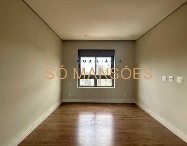 EXCELENTE APARTAMENTO COM 163M² DISPONÍVEL PARA VENDA NO BAIRRO VALE DO SERENO. 