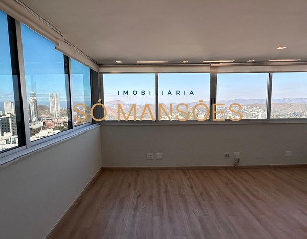 EXCELENTE COBERTURA TOP HOUSE COM LINDA VISTA E ÓTIMA LOCALIZAÇÃO NO VILA DA SERRA