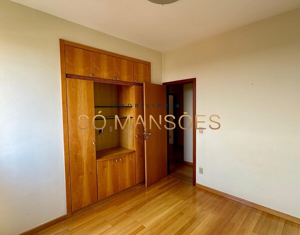 Apartamento de 160m² à venda no Belvedere.