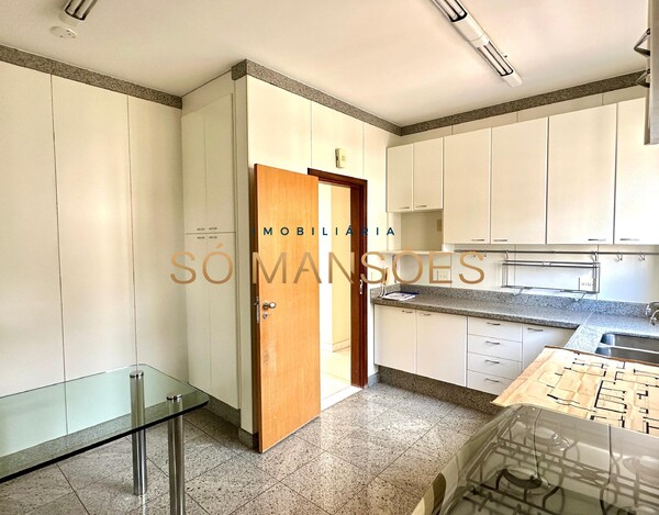 Apartamento de 160m² à venda no Belvedere.