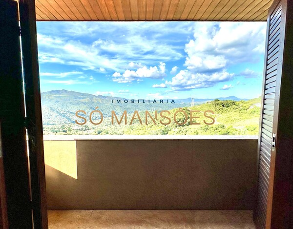 Casa de 845m² à venda no condomínio Mirante da Mata.